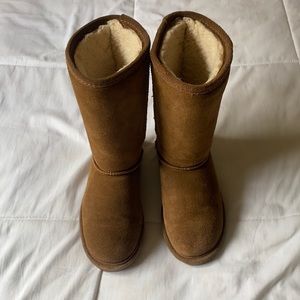 BearPaw hickory tall sheepskin boots
